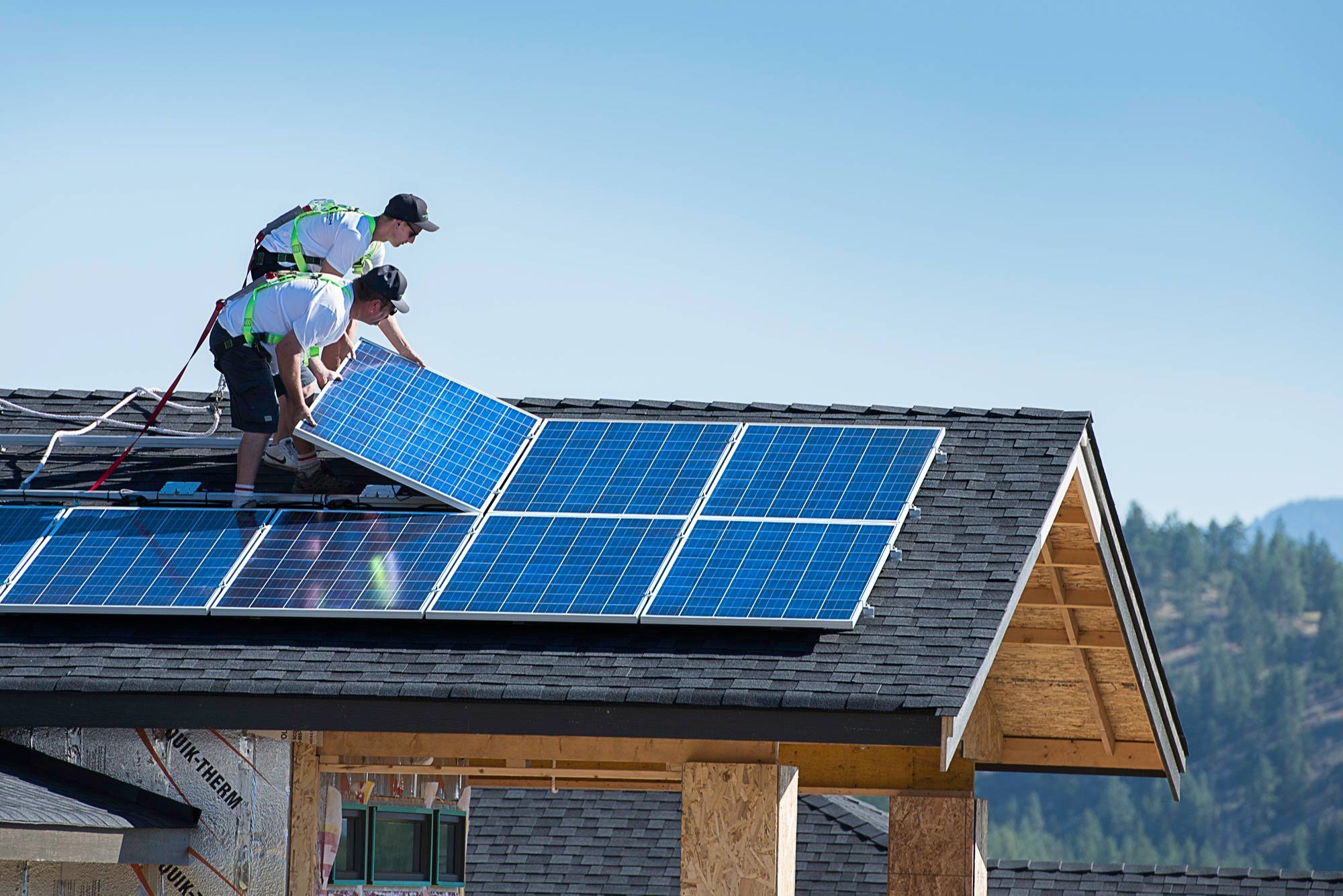 Top 5 Solar Panel Myths Busted – Greenedge Infratech